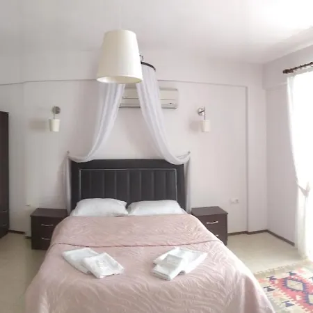 Nano Otel 3*