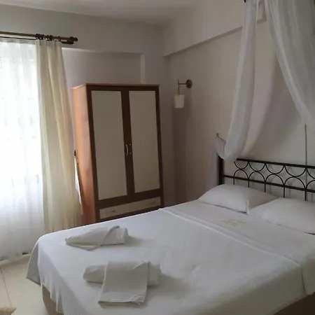 Hotel Nano Otel 3*