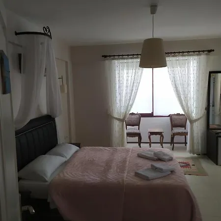 Hotel Nano Otel 3*