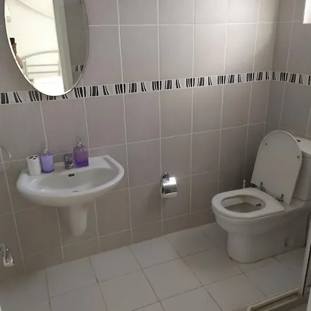 Nano Otel 3*